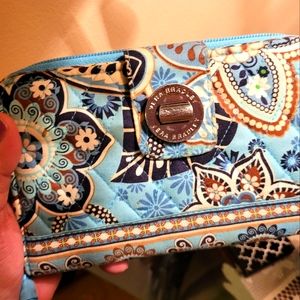 Vera Bradley wallet/wristlet